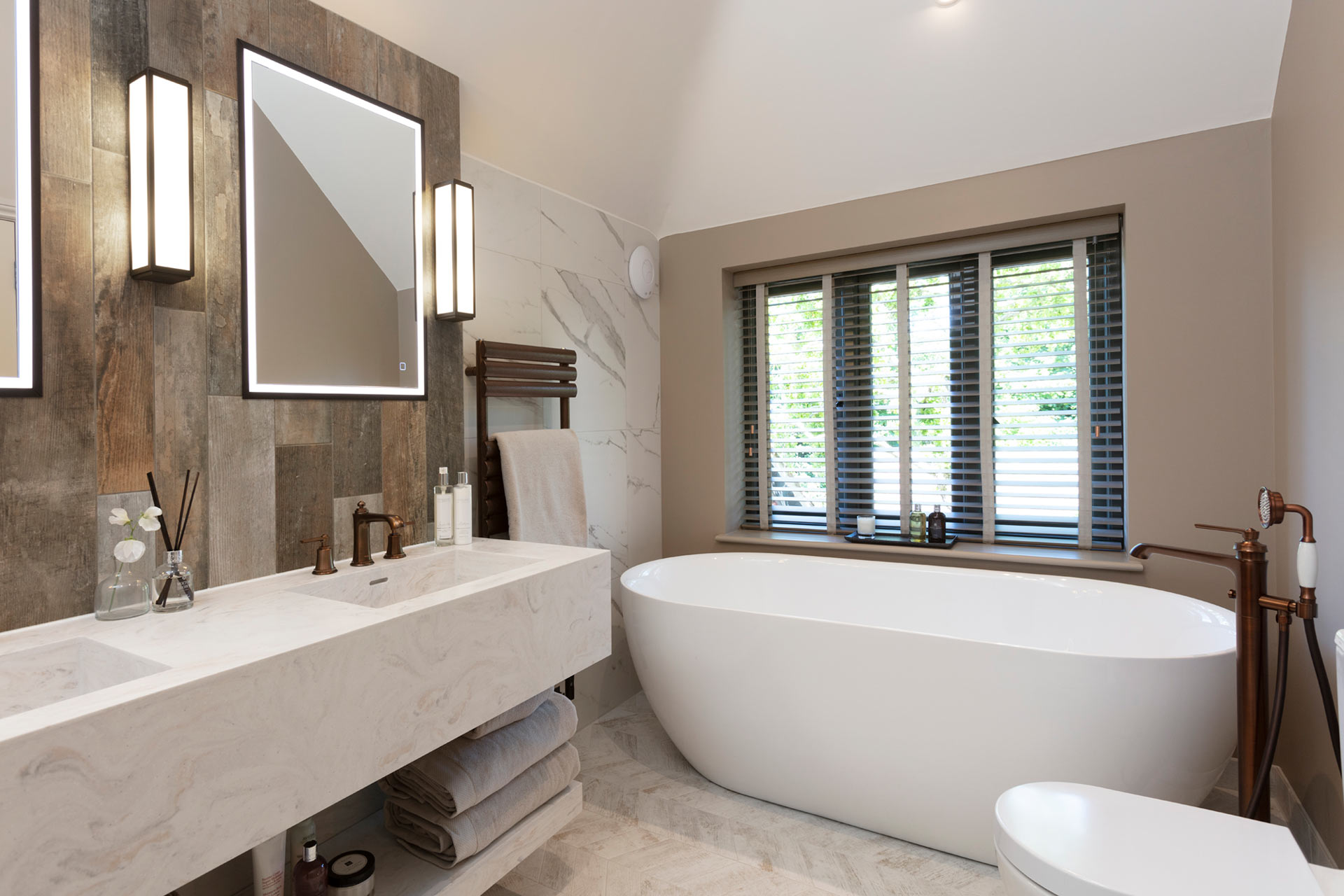 The Rustic Spa Bathroom - Trindade and Bird